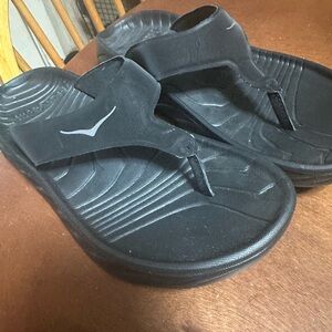 HOKA Slides women’s 8.5 Black
